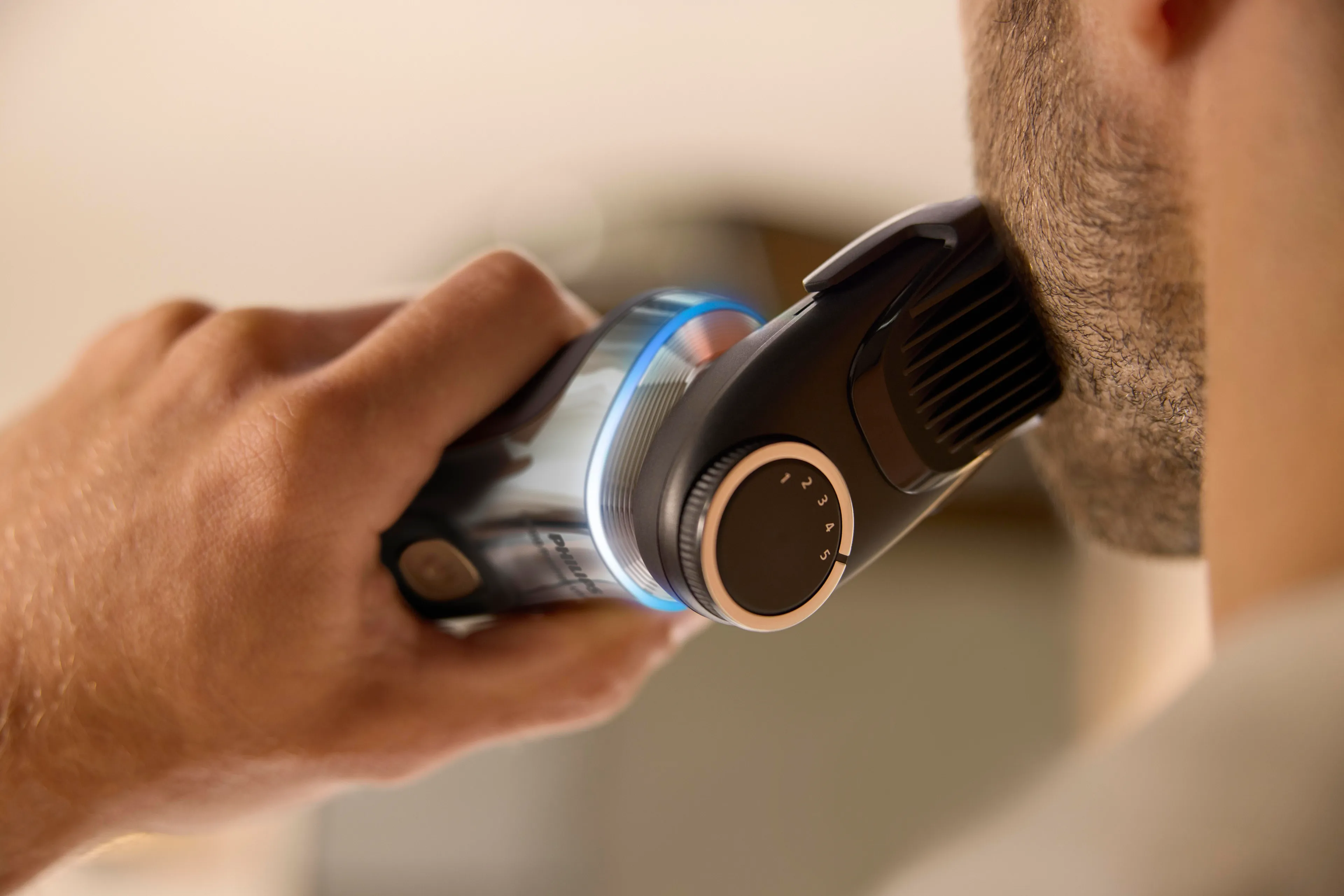 Philips Electric shaver i9000 Prestige Ultra XP9404/46 image