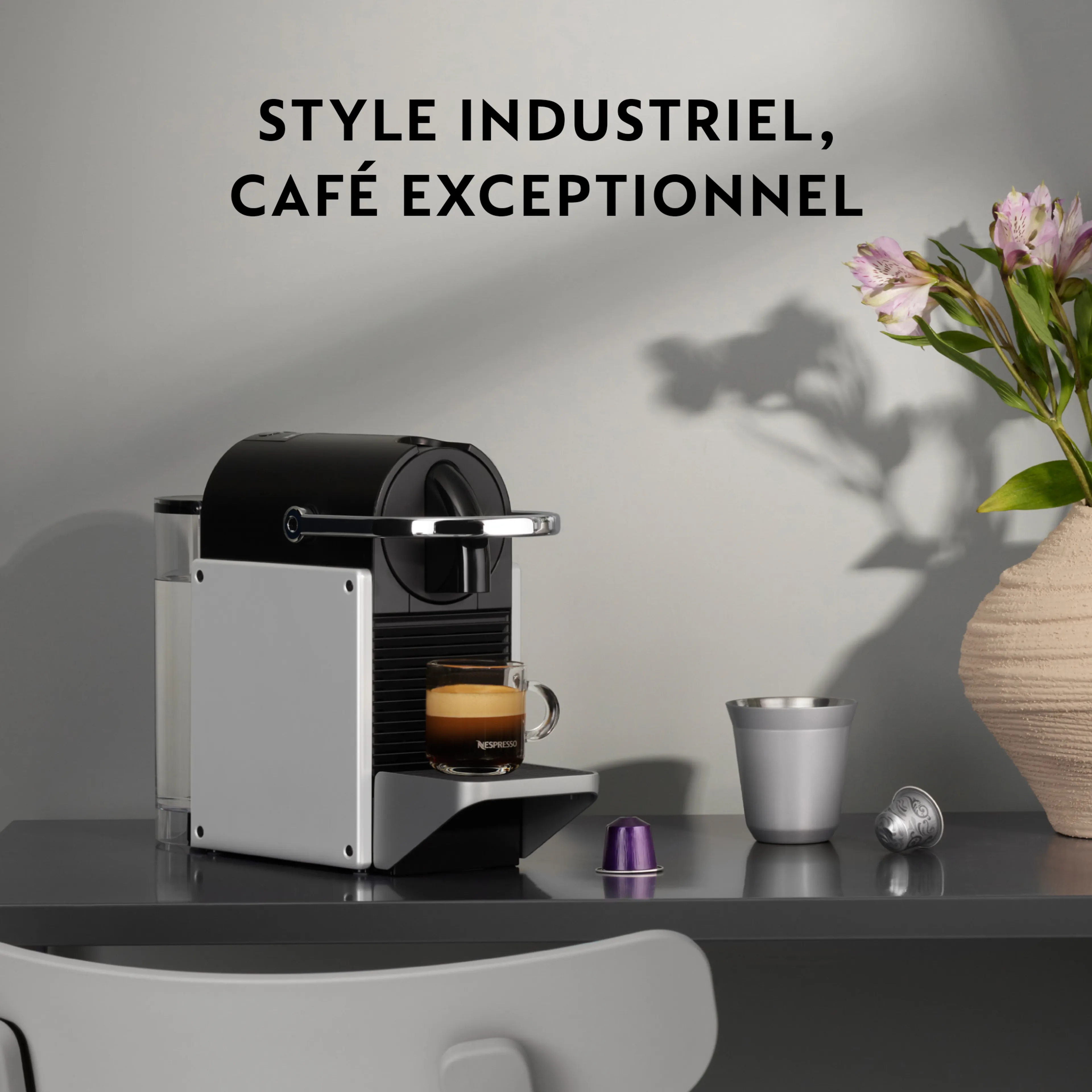 De'Longhi Machine à café Nespresso Pixie Argent image