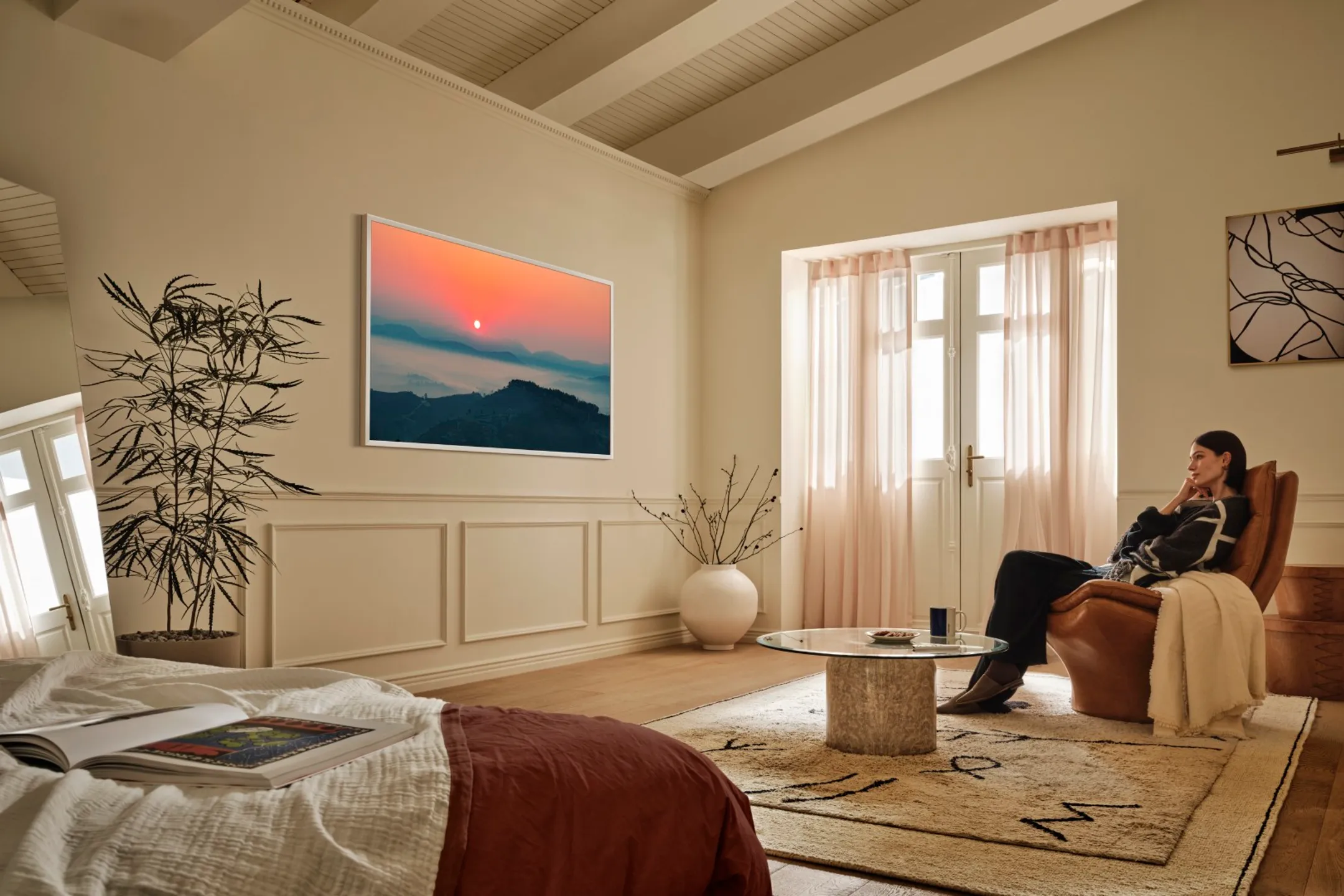 Samsung TV Neo QLED 4K The Frame Pro 75LS03FW - 75 pouces - Cadre Bois Clair inclus image