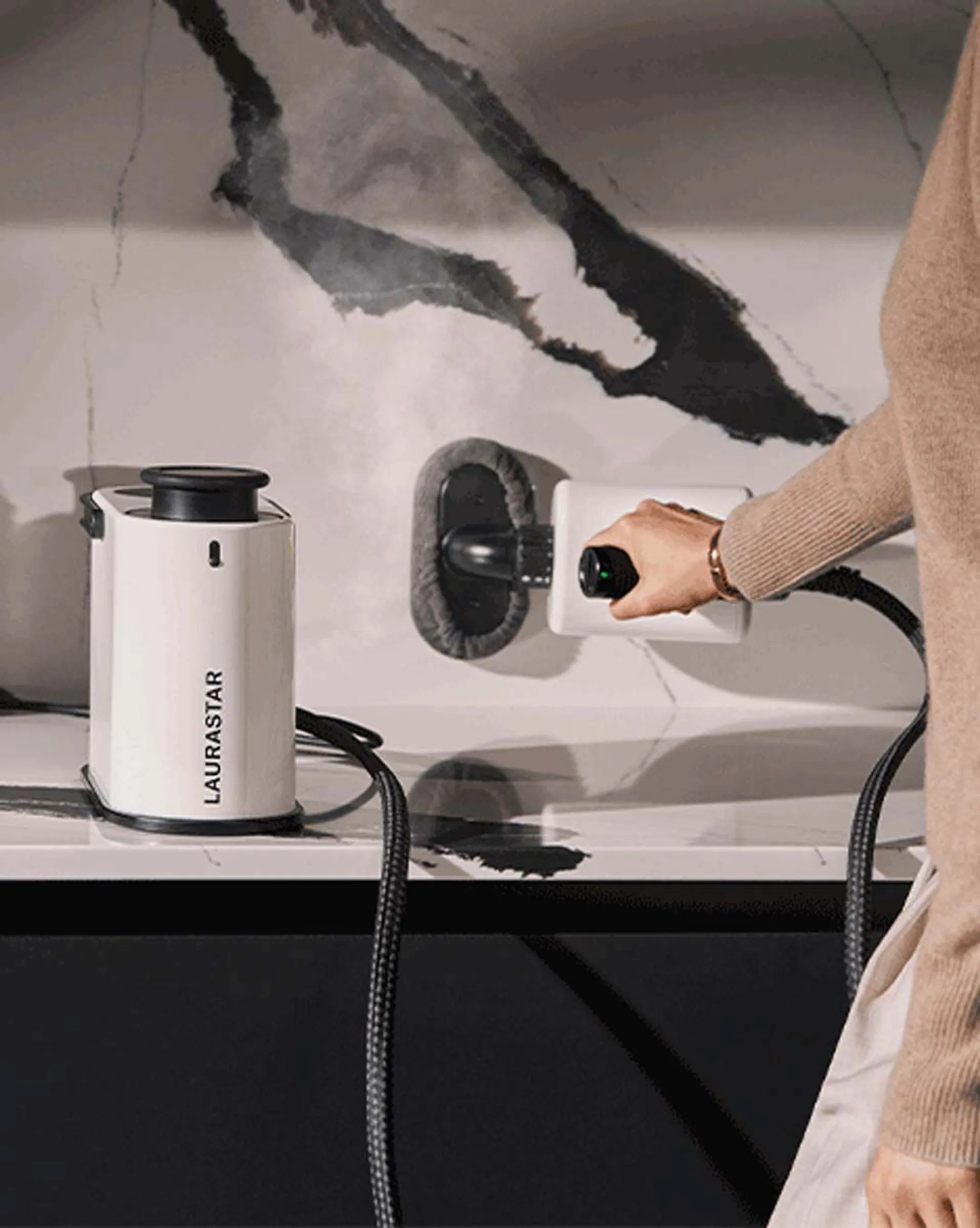 Laurastar Nettoyeur vapeur AURA image