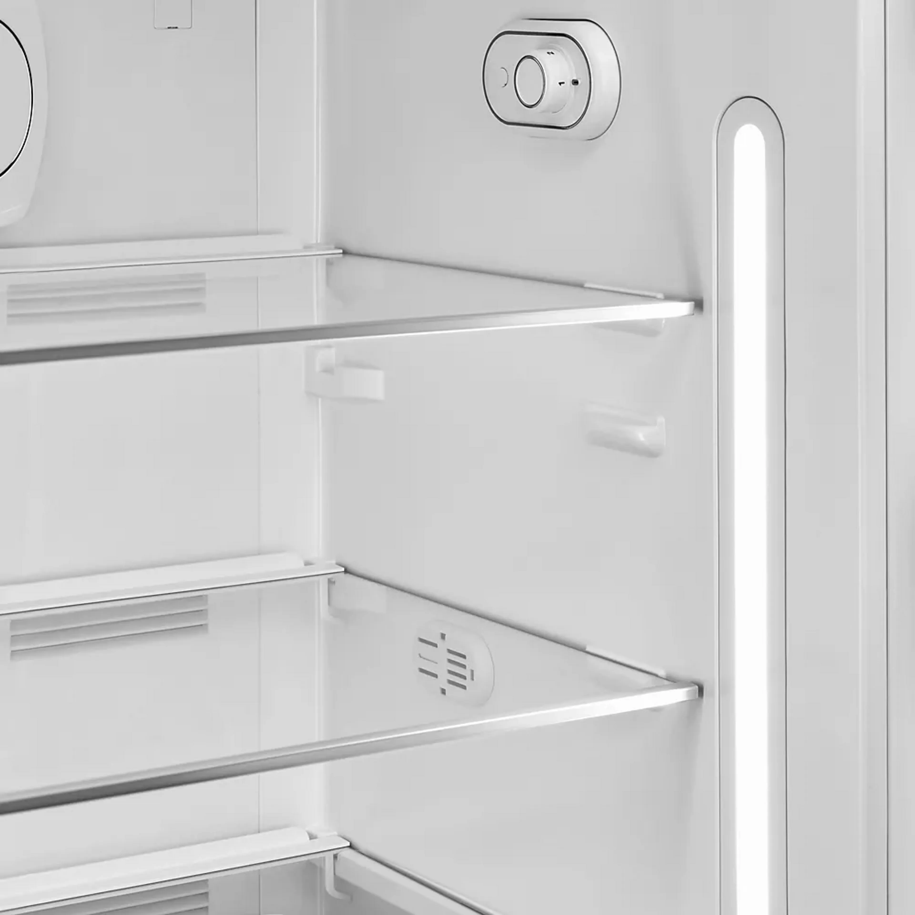 Smeg Kühlschrank FAB28RBL6 - Schwarz image