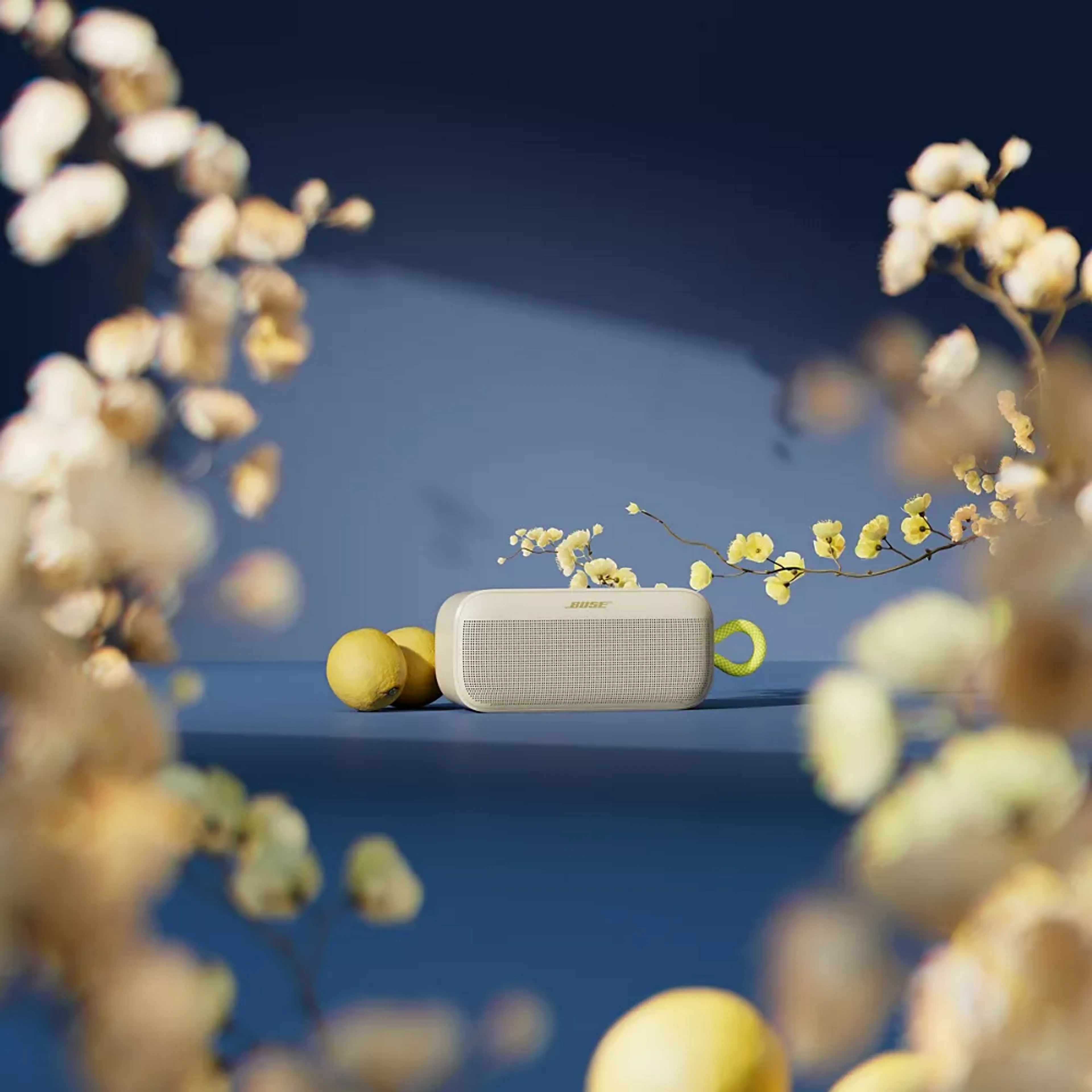 Bose Bluetooth speaker SoundLink Plus - Lemon yellow image