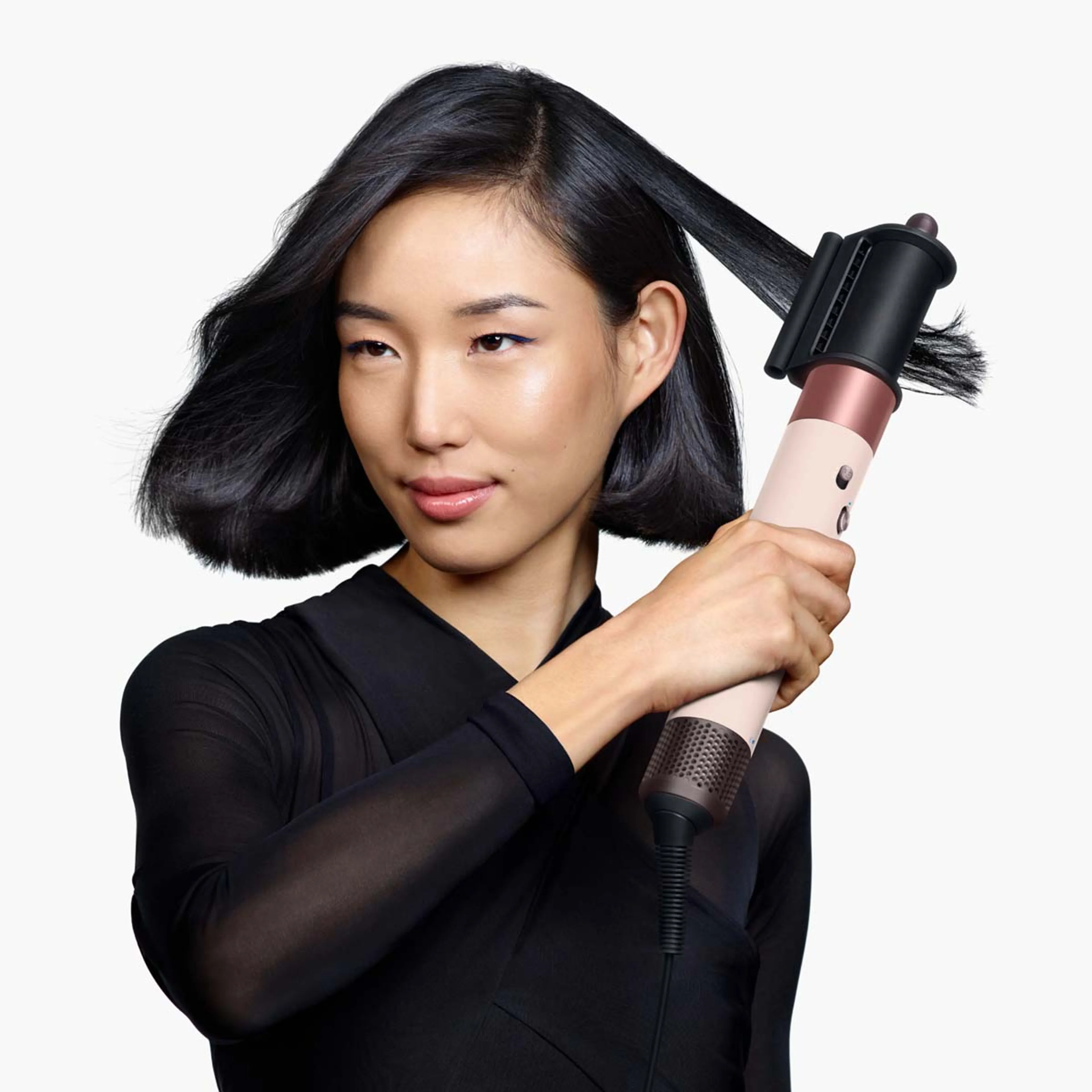 Dyson Airwrap i.d. - Straight to Wavy Hair - Ceramic Pink image
