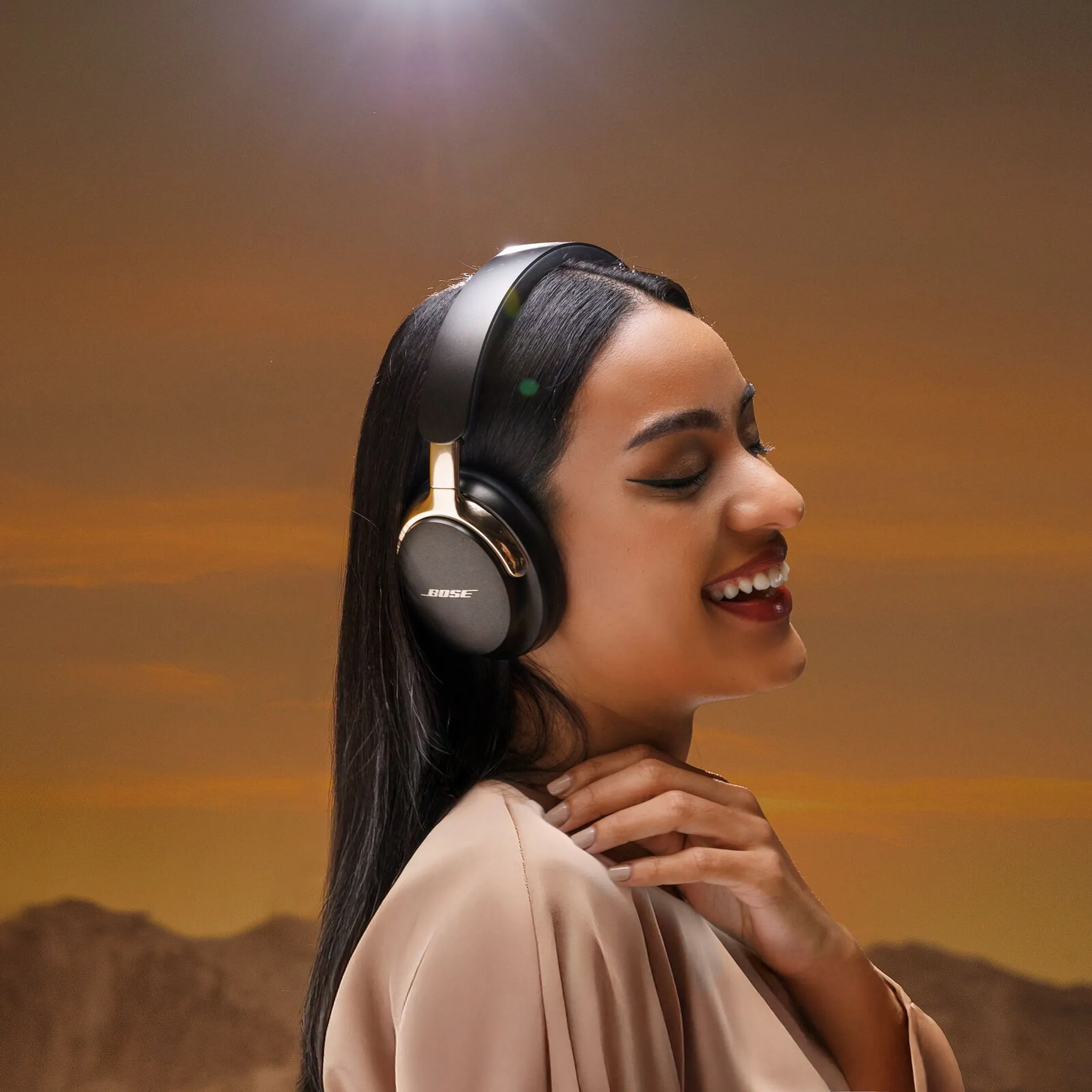 Bose Wireless Headphones QuietComfort Ultra 2 - Limited Edition Desert Gold image