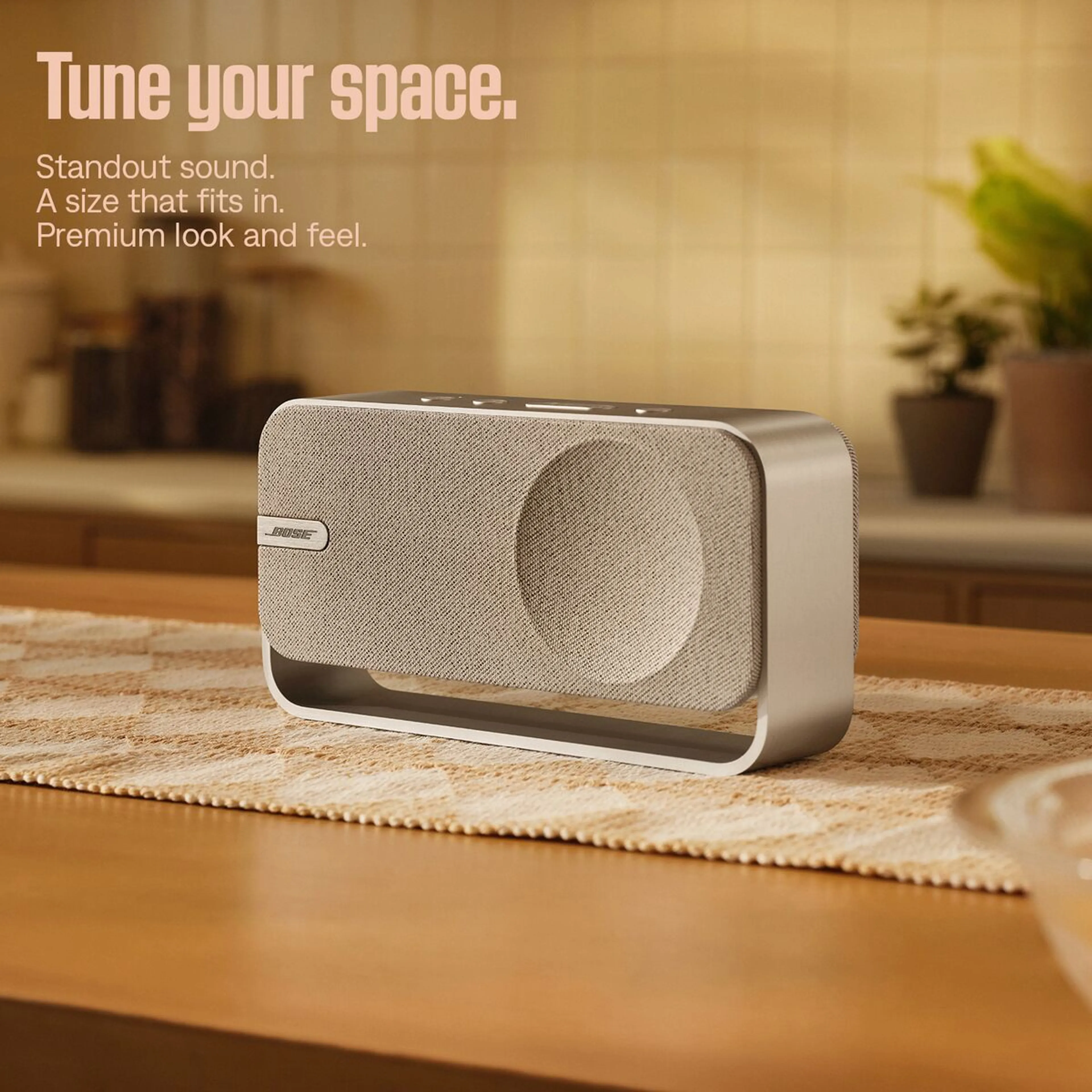 Bose Bluetooth Speaker Soundlink Home - Light Silver image