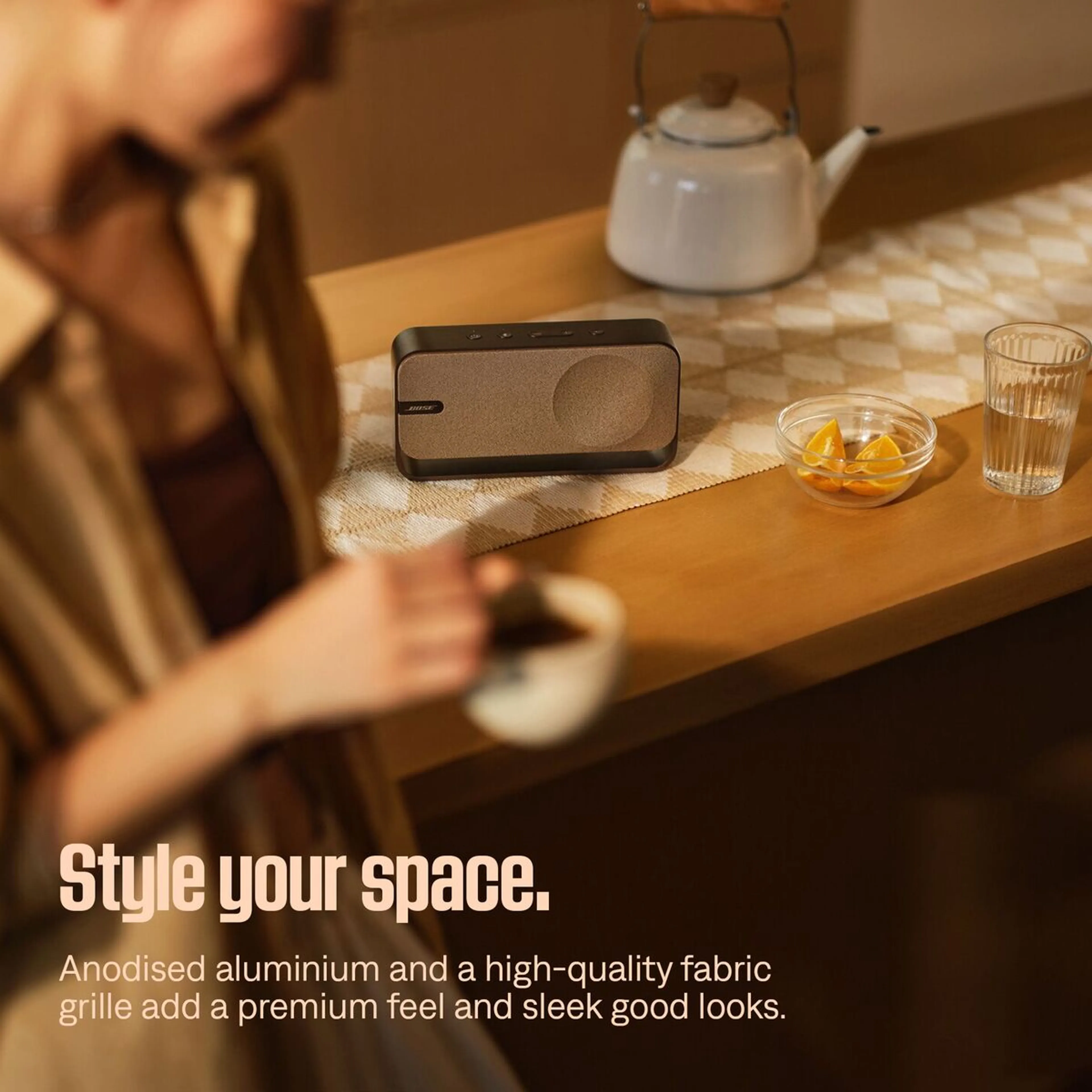 Bose Bluetooth Speaker Soundlink Home - Warm Wood image