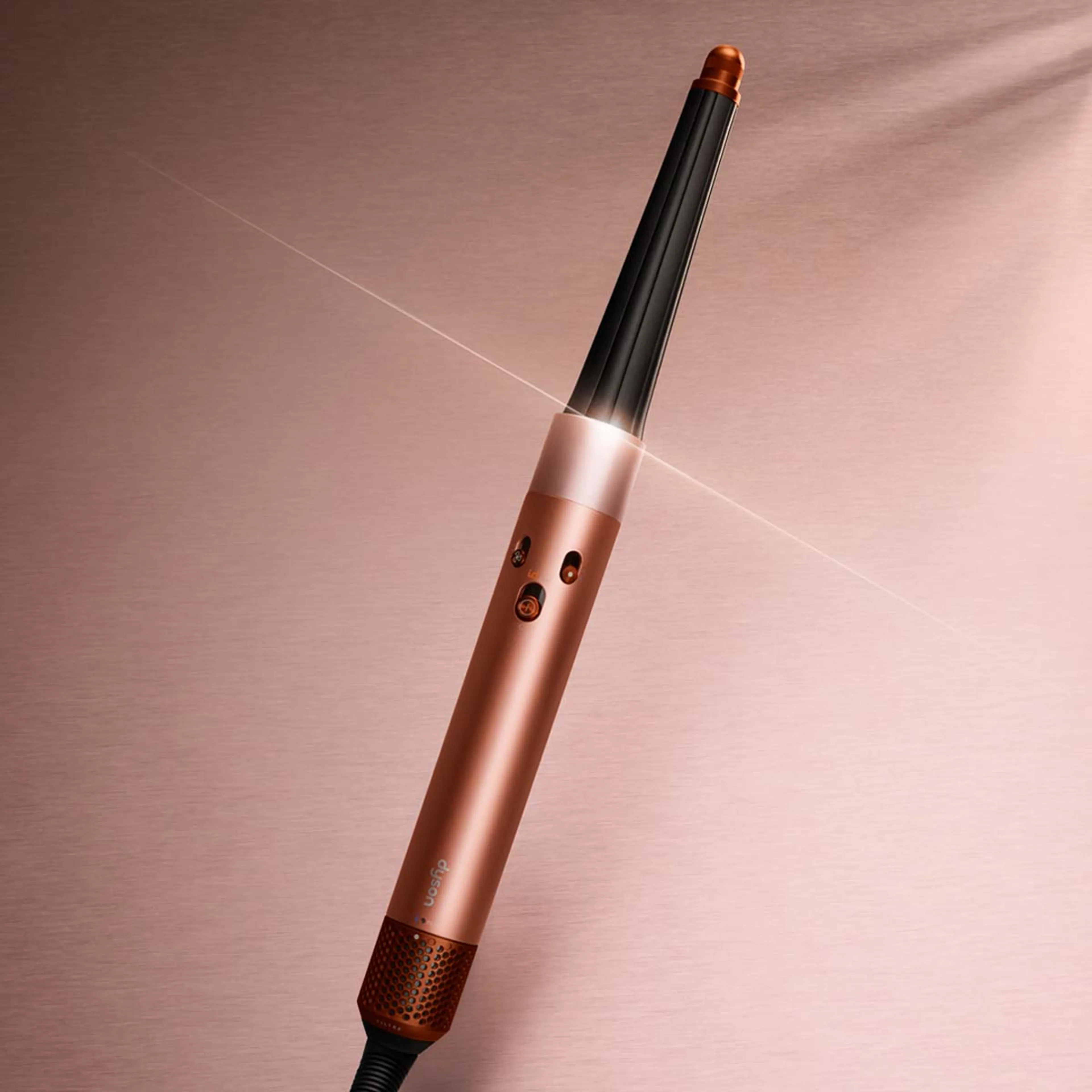 Dyson Airwrap i.d. - Straight to Wavy Hair - Amber Silk image