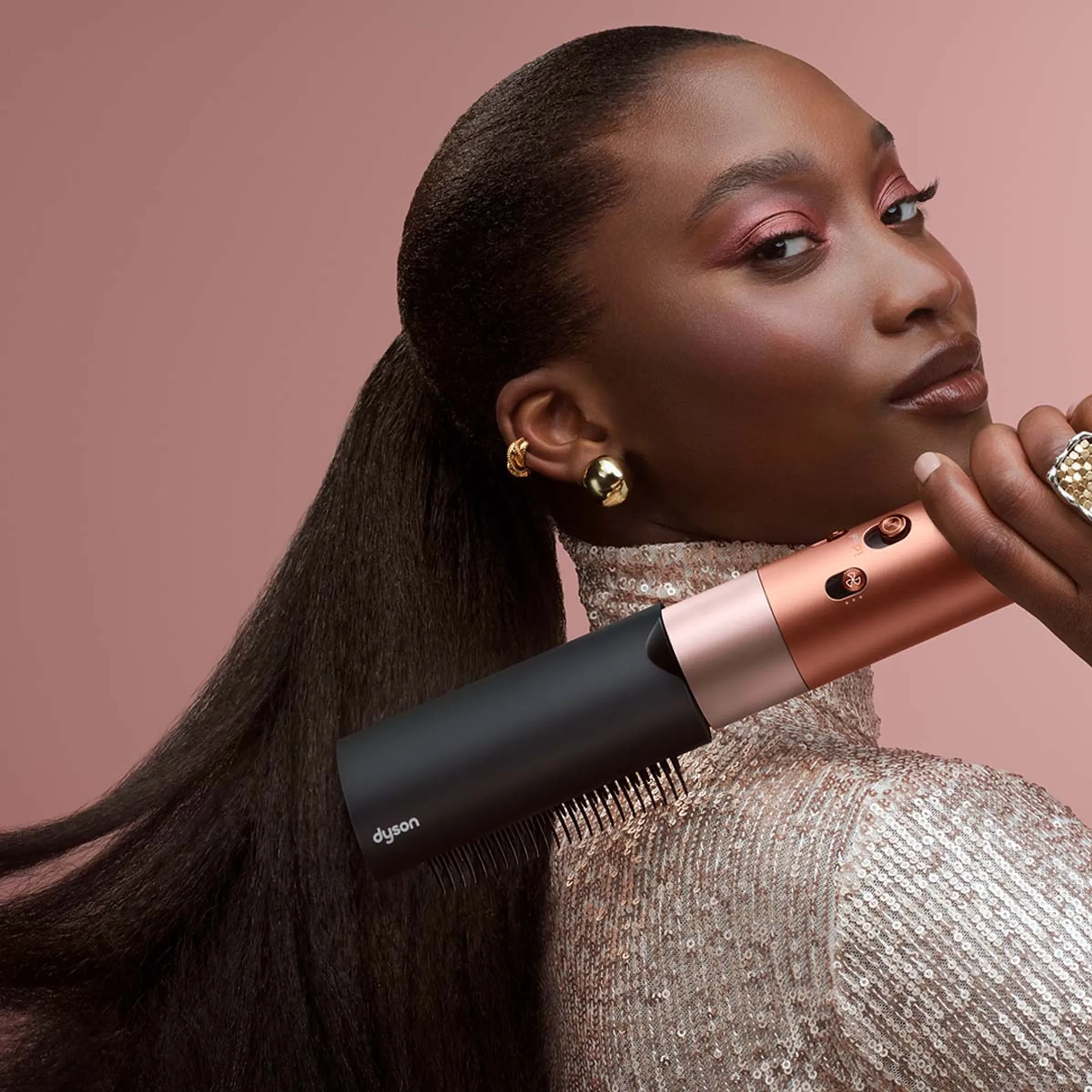 Dyson Airwrap i.d. – lockiges bis krauses Haar – Amber Silk image