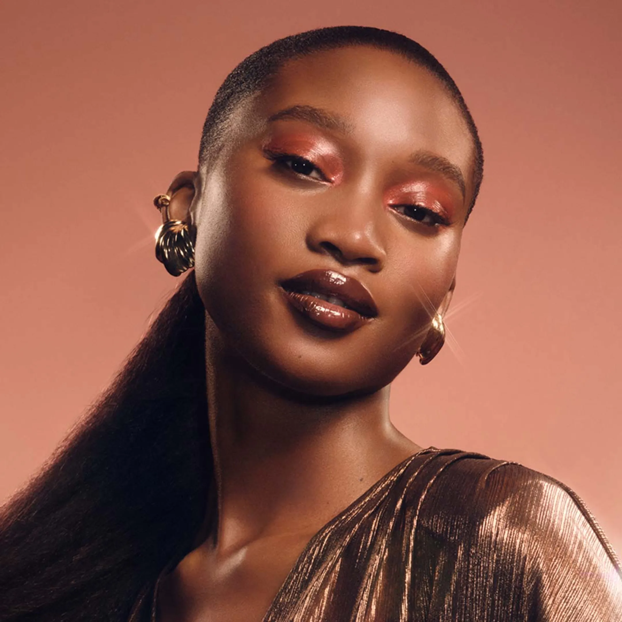 Dyson Airwrap i.d. – lockiges bis krauses Haar – Amber Silk image