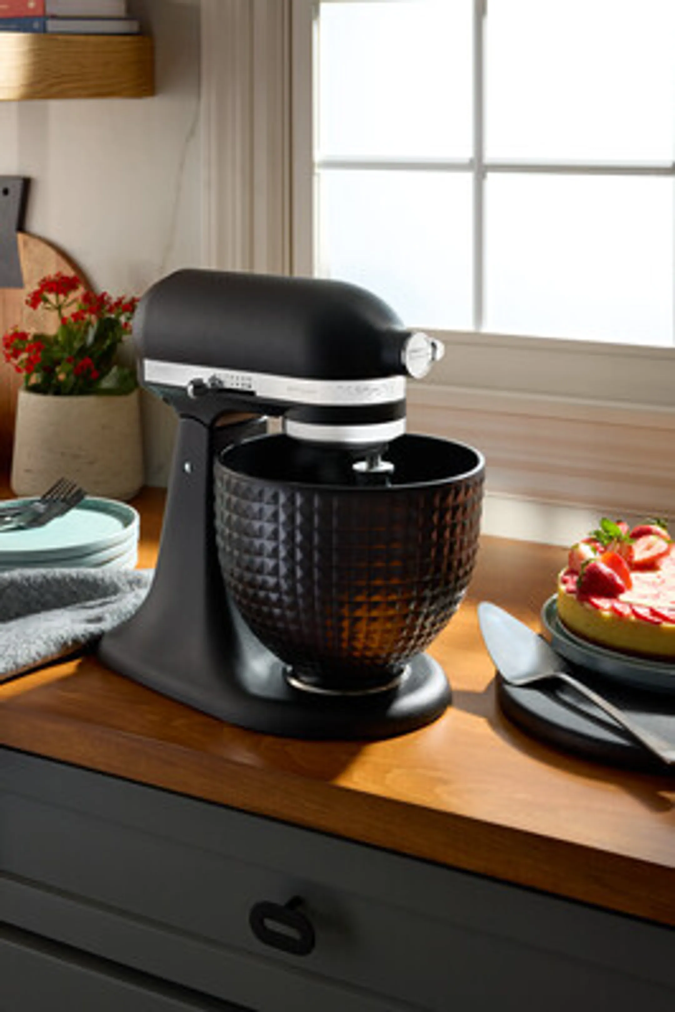 KitchenAid Robot pâtissier Artisan 5KSM156CXEBK - Monochrome image