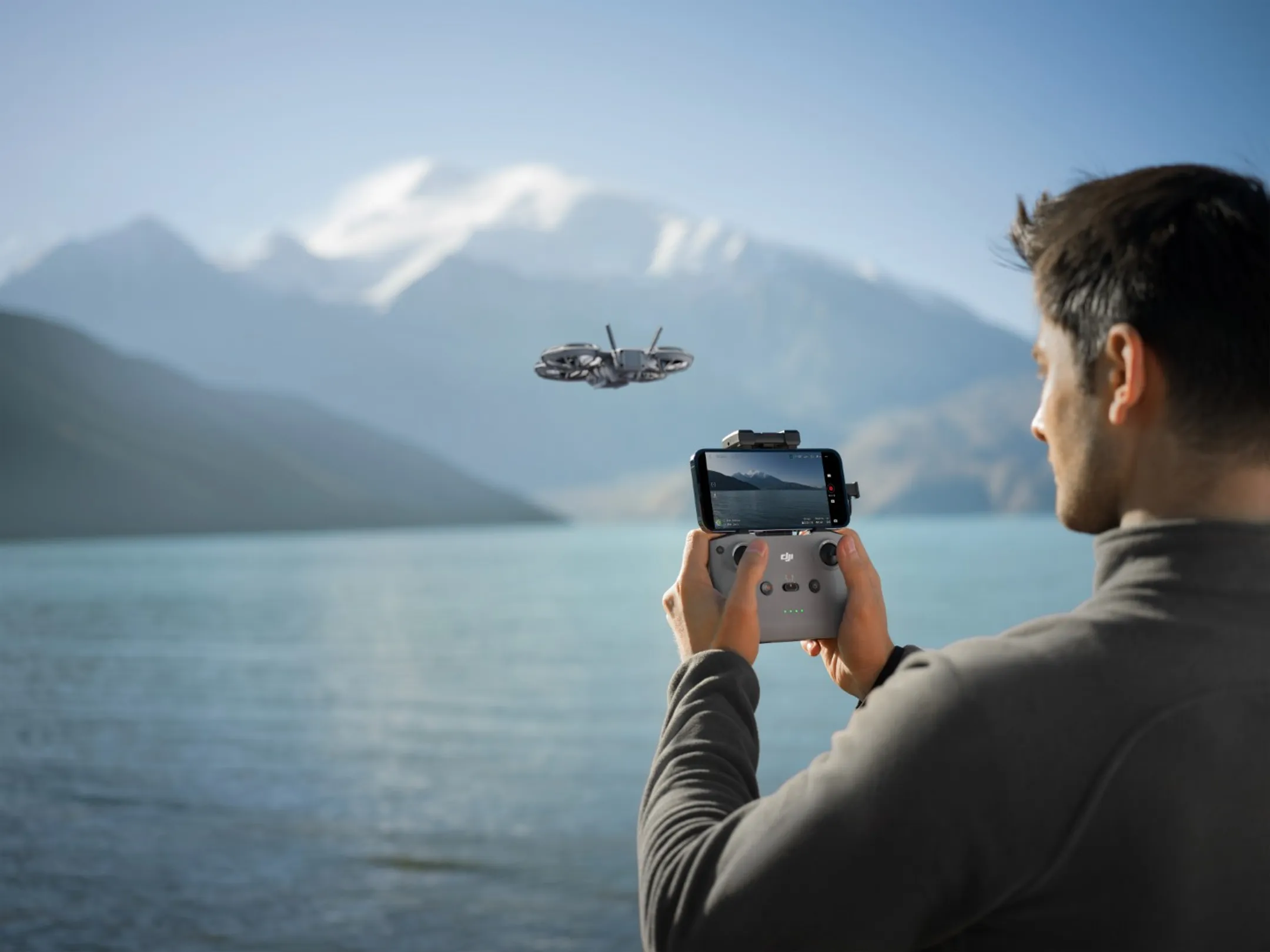 DJI Drone Neo 2 Fly More Combo image