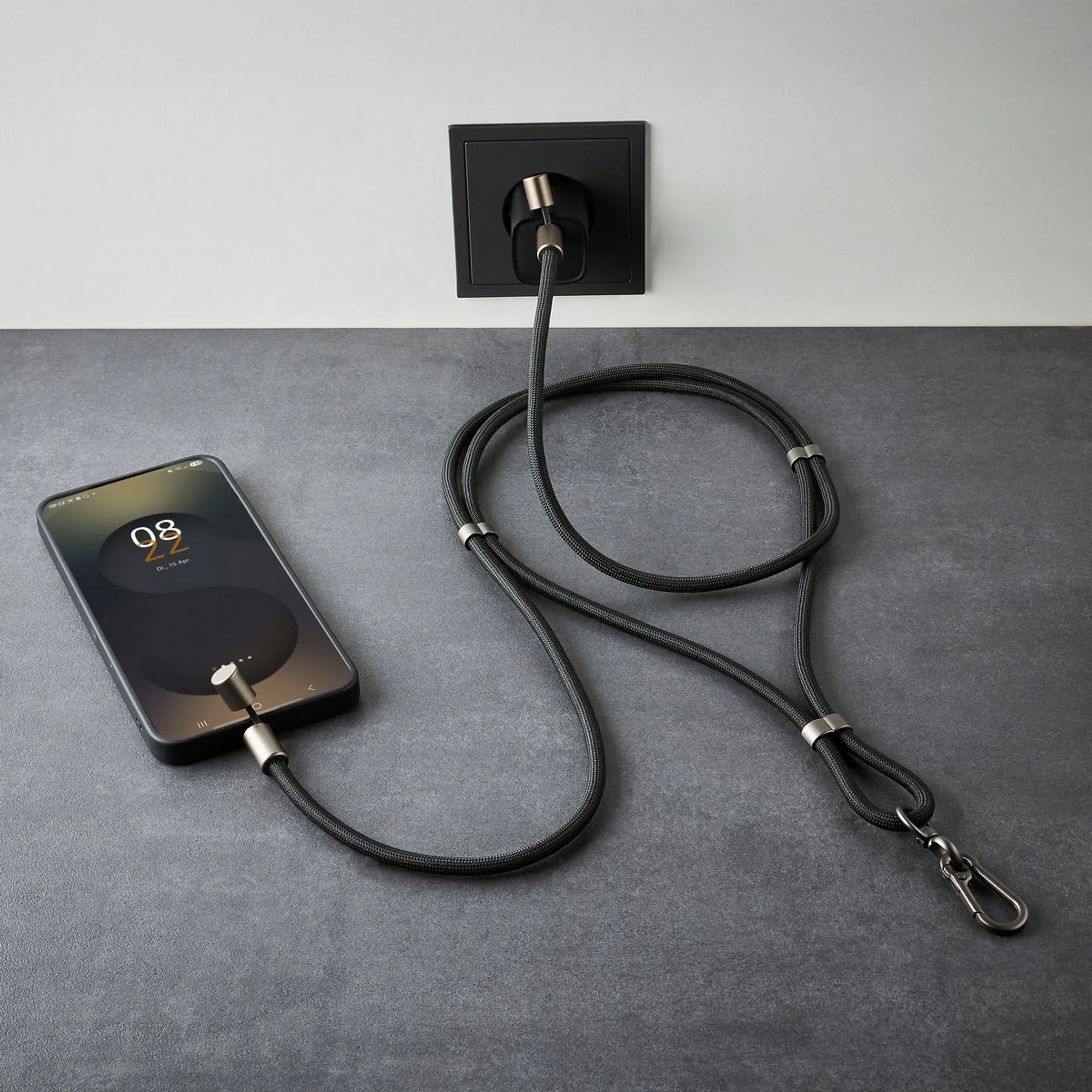 Intenso Lanière de recharge pour smartphone - 1,65m - Noir image