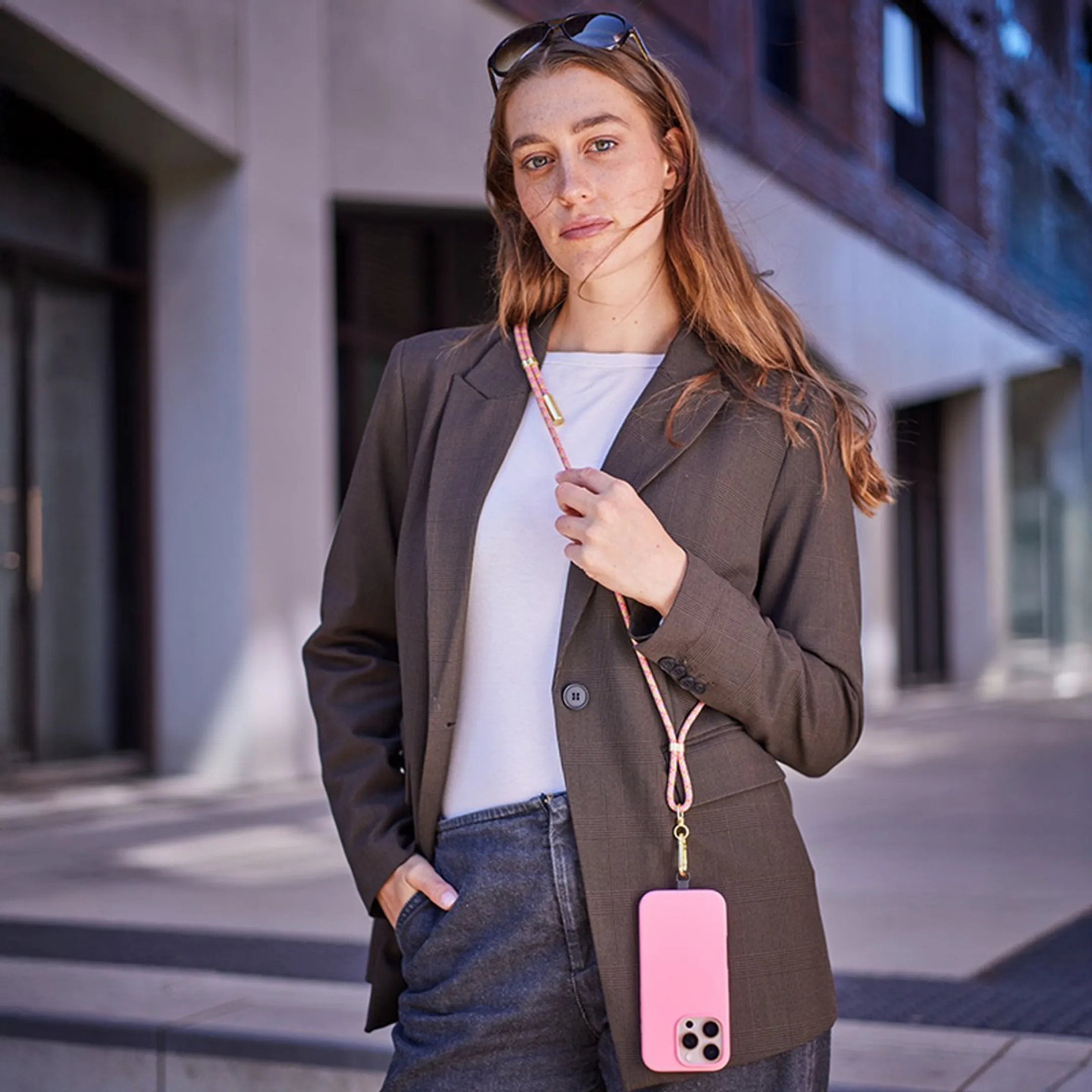 Intenso Lanière de recharge pour smartphone - 1,65m - Rose néon image