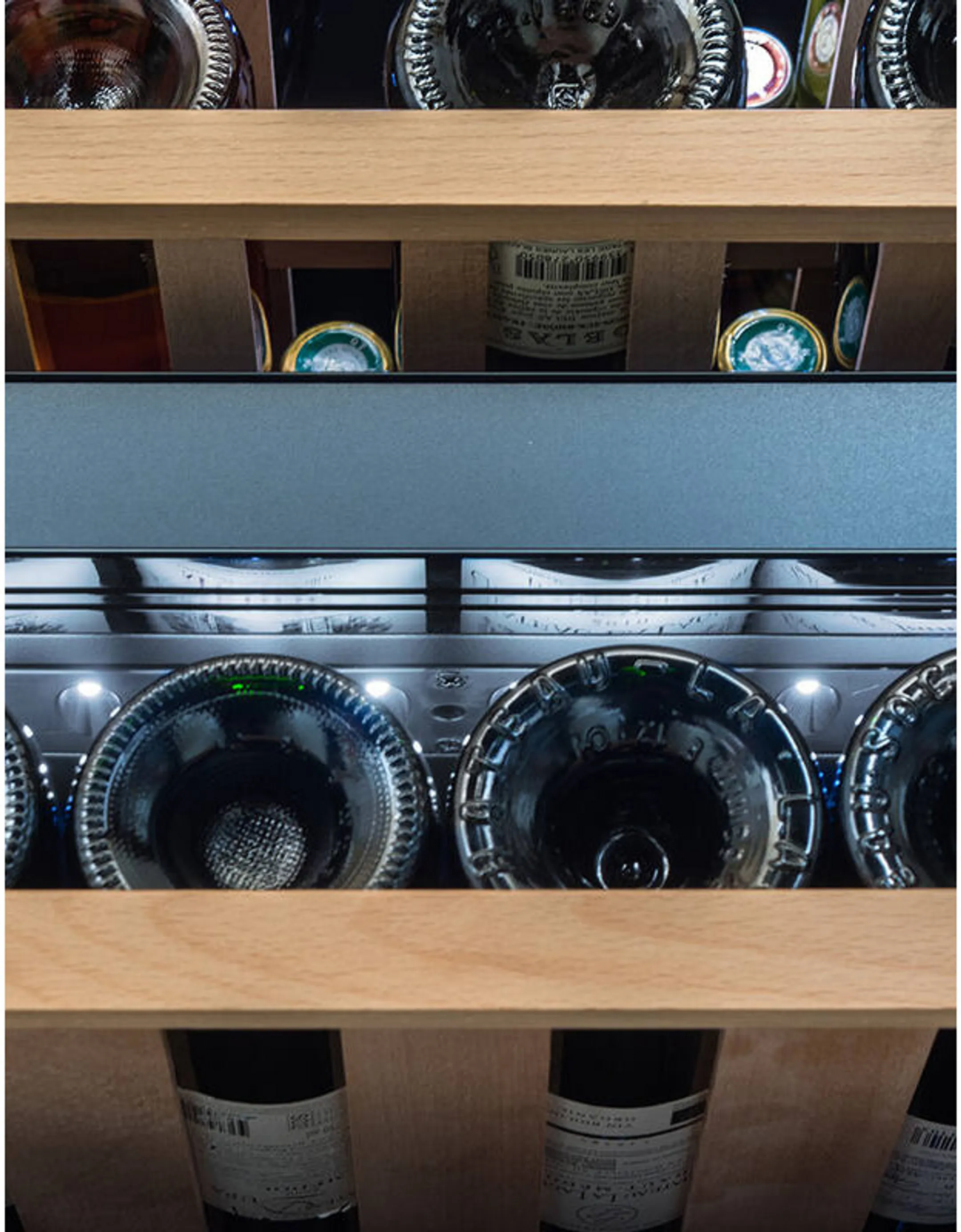 Built-in wine cooler LSBI36BDZ2 36 bottles