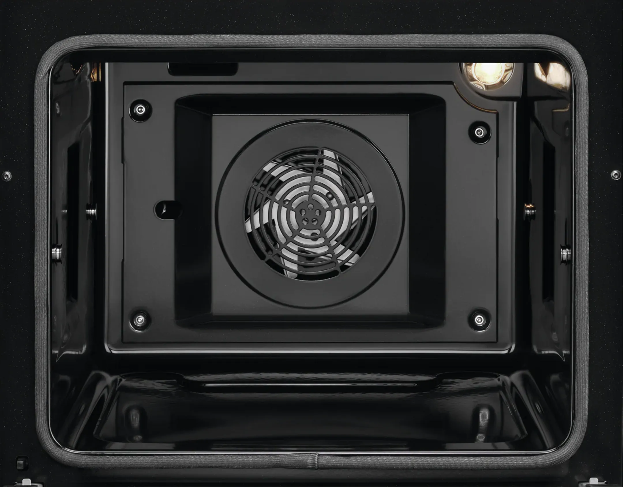 Cuisinière induction SurroundCook CIB6490APM