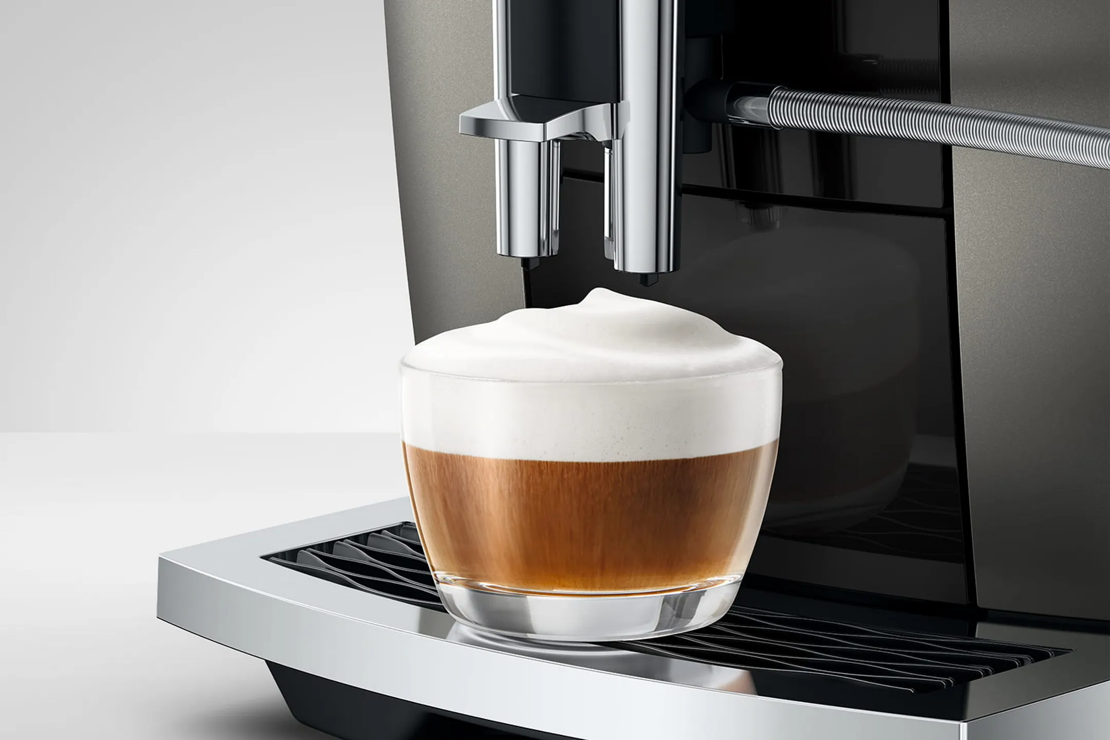 Machine à expresso automatique E6 Dark Inox (ED)
