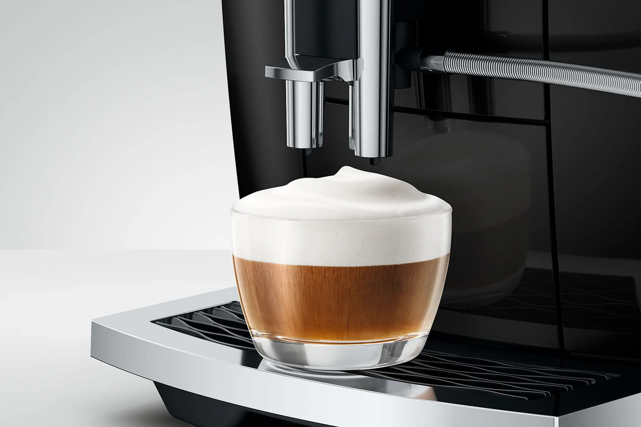 Machine à expresso automatique E6 Piano Black (ED)